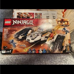 Reserved : chinookjen Two Lego sets